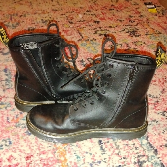 Dr. Martens Black Leather Lace-Up Ankle Boots With Zipper - Picture 8 of 8